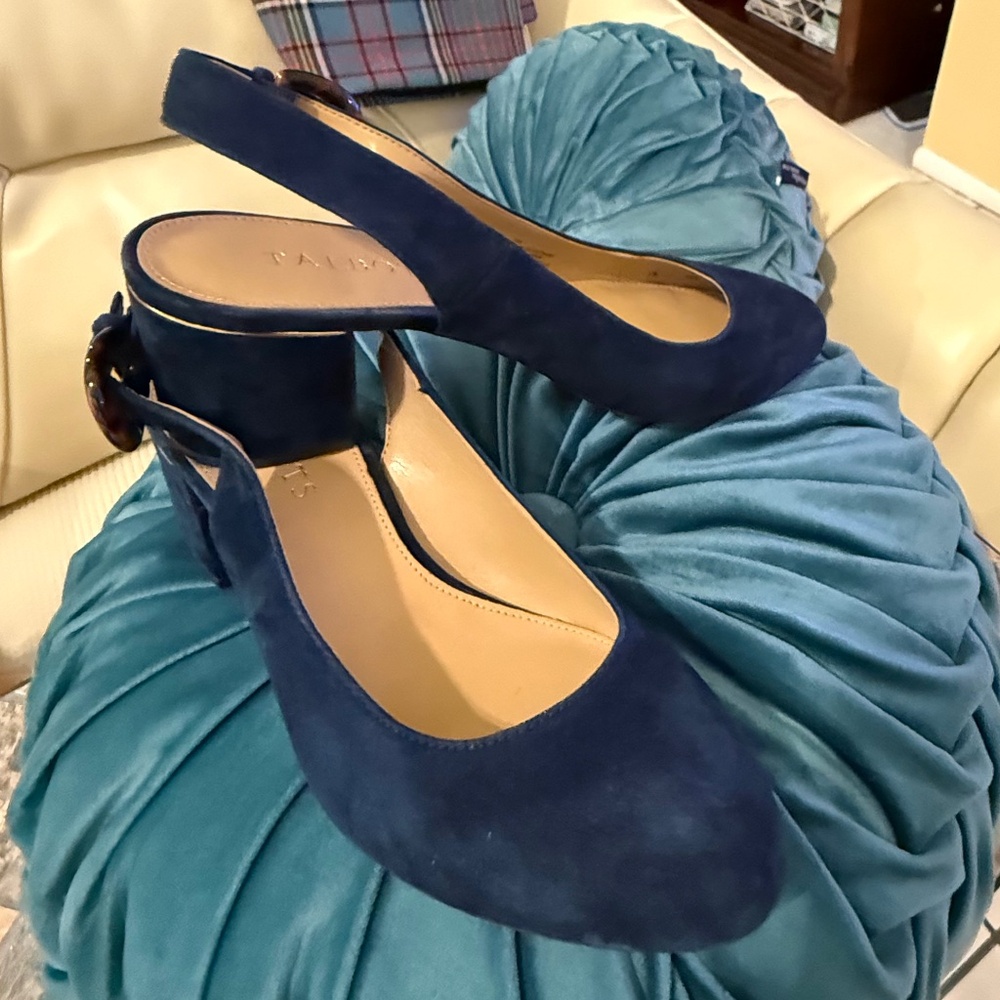 LIMITED TIME: 3 FOR $30 NAVY SUEDE TALBOT'S SLING BACK - Picture 2 of 10